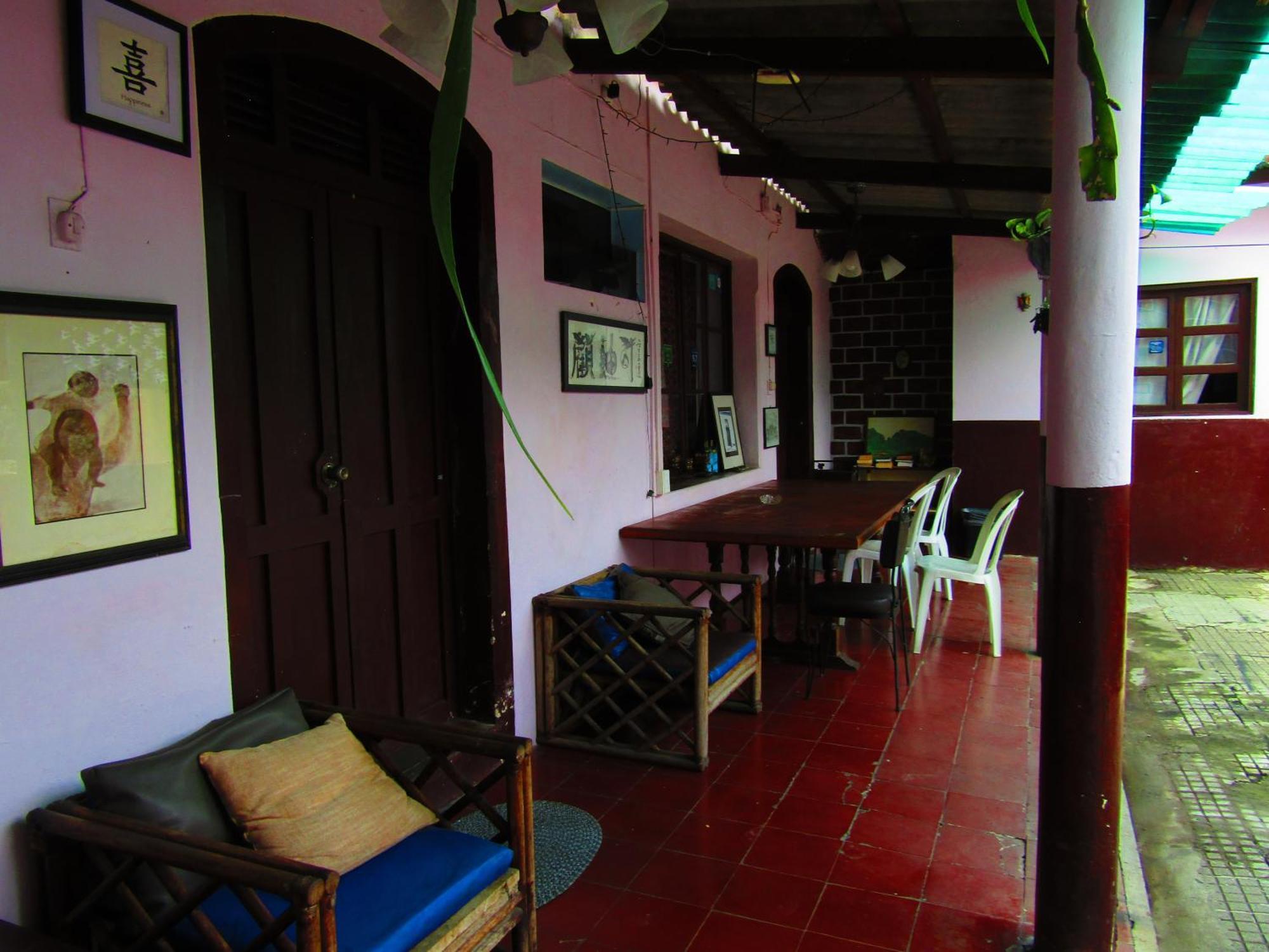 Casa Vieja Guest House Santa Ana Exterior photo